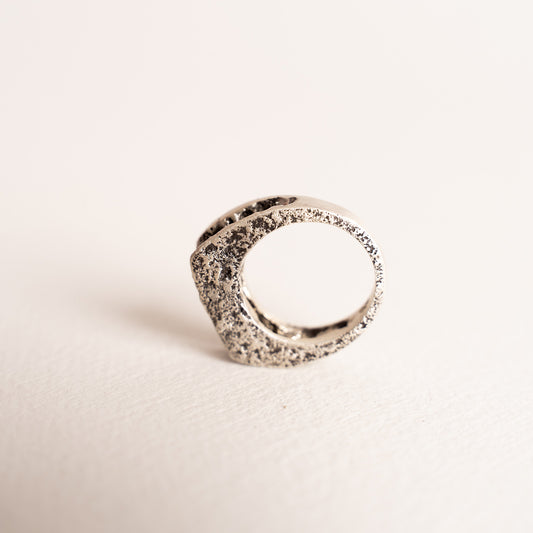 Cracked Signet Ring